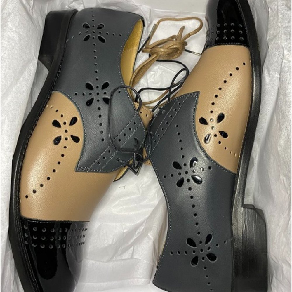 The Office of Angela Scott Mr. Ava Colorblock 39 Wide (9W)